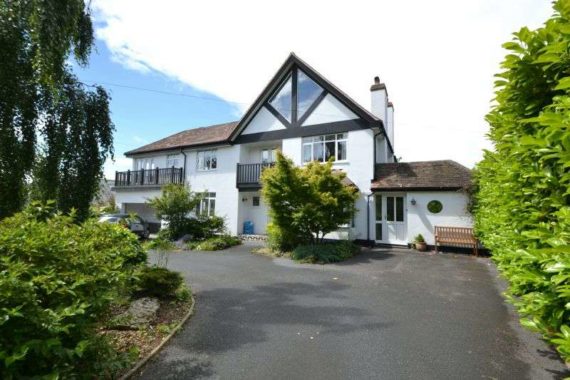 5 Bedroom Detached